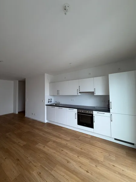 Großzügiges Wohnen: 4-Zimmer-Wohnung mit großem Balkon und Weitblick — photo 1